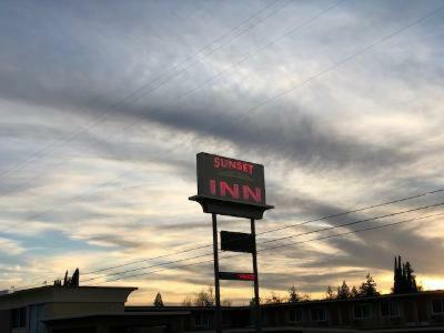 Sunset Inn Grants Pass Buitenkant foto